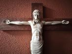 Kruis met Keramisch Jezusbeeld van G.H. Anthonius Den Haag, Antiek en Kunst, Ophalen of Verzenden