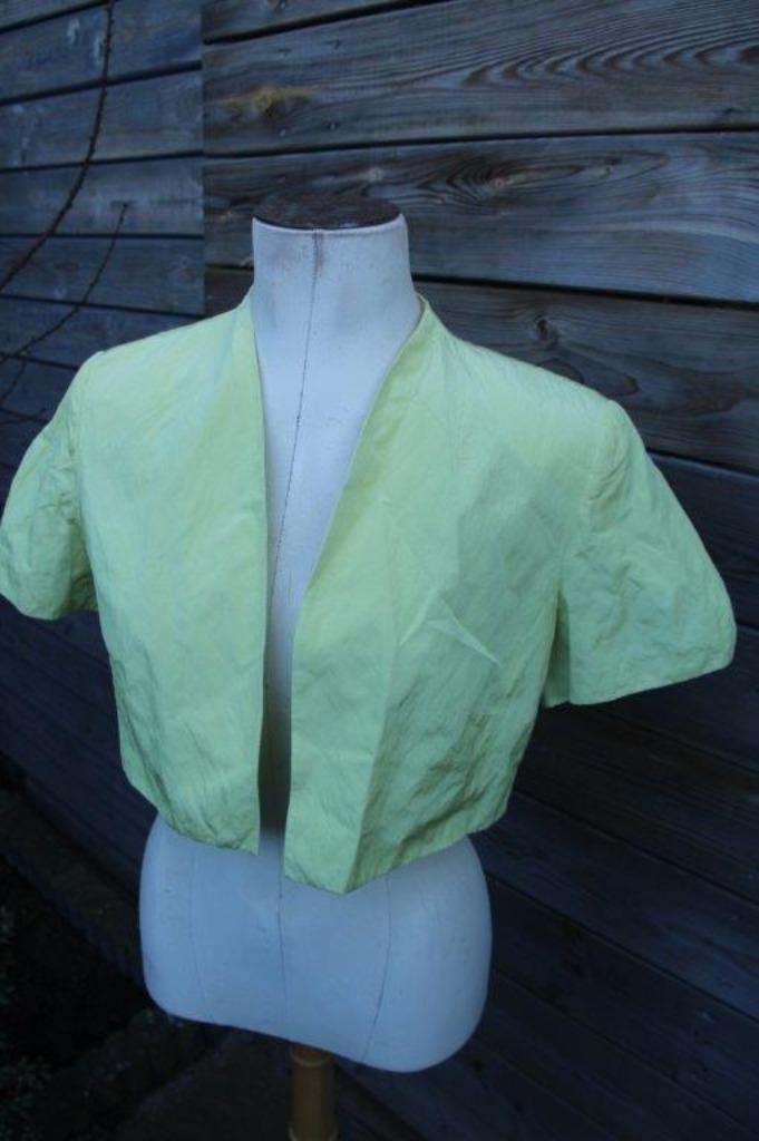 Bolero lime 1un 2deux 3trois mt 40 Vaste prijs, Kleding | Dames, Truien en Vesten, Zo goed als nieuw, Maat 38/40 (M), Groen, Ophalen of Verzenden