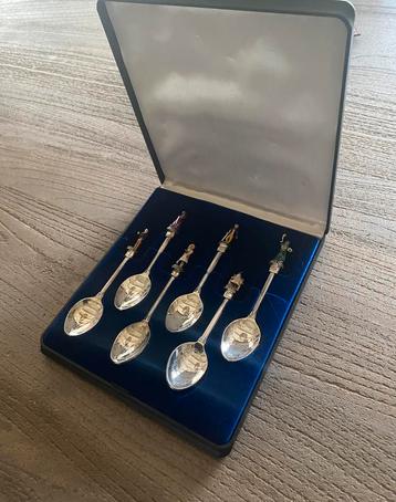 6 verzilverde Kerstlepeltjes personages Charles Dickens beschikbaar voor biedingen