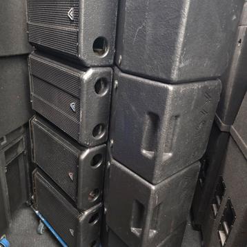 MASTER / AMATE MD-121SM 12 inch monitoren 8x

 beschikbaar voor biedingen