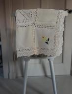 Handgewerkt tafelkleed, Huis en Inrichting, Keuken | Textiel, Ophalen of Verzenden, Gebruikt, Tafelkleed of Tafelzeil
