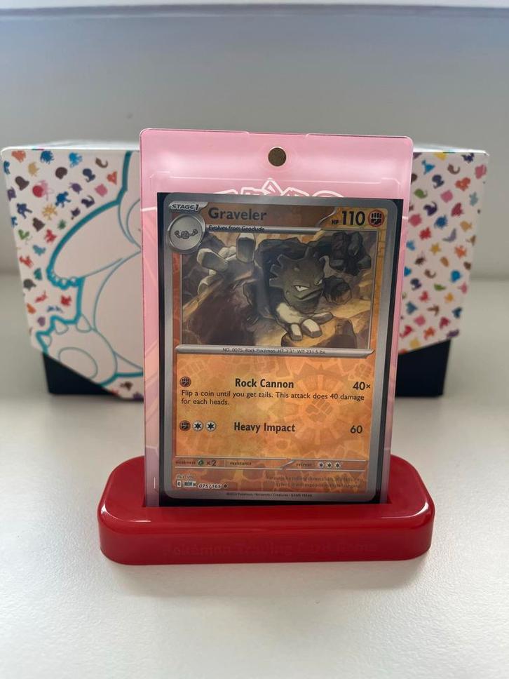 Reverse holo 151 Graveler Pokemon Kaart - MEWEN 075/165, Hobby en Vrije tijd, Verzamelkaartspellen | Pokémon, Zo goed als nieuw