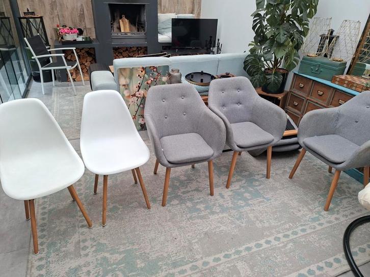 6 Eetkamerstoelen - Gebruikt, 1 Kapot, 1 Gerepareerd, Huis en Inrichting, Stoelen, Gebruikt, Vijf, Zes of meer stoelen, Hout, Stof