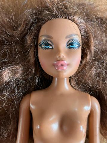 My Scène Pop - Mooie pop met krullen! beschikbaar voor biedingen