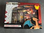 Pokémon Celebrations Lance's Charizard V Collection - Nieuw!, Hobby en Vrije tijd, Verzamelkaartspellen | Pokémon, Ophalen of Verzenden