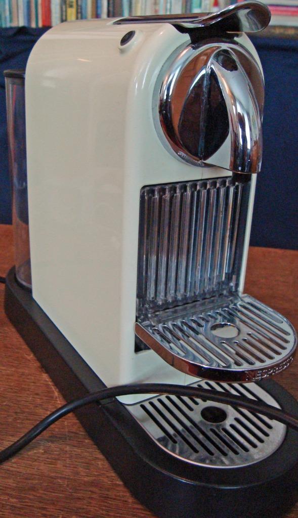 Nespresso Magimix CitiZ, Witgoed en Apparatuur, Koffiezetapparaten, Zo goed als nieuw, Koffiemachine, 1 kopje, Afneembaar waterreservoir