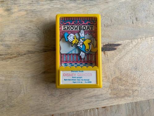 Vintage Donald Duck Disney Dancer (Showboat Editie), Verzamelen, Disney, Zo goed als nieuw, Beeldje of Figuurtje, Donald Duck
