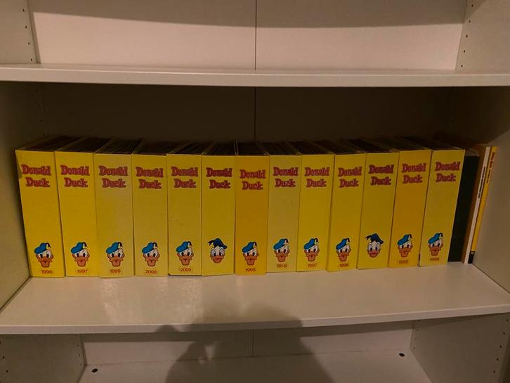 Donald Duck jaargangen per jaar te koop, Boeken, Stripboeken, Gelezen, Meerdere stripboeken, Ophalen