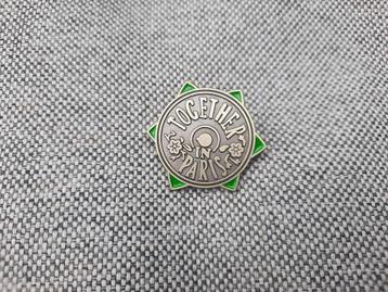 1 mooie pin met de tekst - Together in Paris - te koop beschikbaar voor biedingen