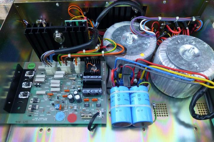 Eagle PA versterker 260watt/100v nieuw voor weinig., Muziek en Instrumenten, Versterkers | Keyboard, Monitor en PA, Nieuw, P.A.