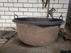 Grote ijzeren schaal / kookpot, Ophalen