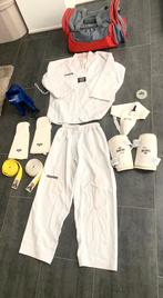 Taekwando set, Sport en Fitness, Vechtsporten en Zelfverdediging, Maat XS of kleiner, Ophalen, Zo goed als nieuw, Overige