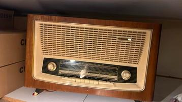 Veb Stern Radio beschikbaar voor biedingen