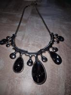Elegante ketting met zwarte stenen, Overige materialen, Gebruikt, Zwart, Ophalen of Verzenden