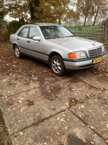 Mercedes c klasse w202 voor demontage beschikbaar voor biedingen