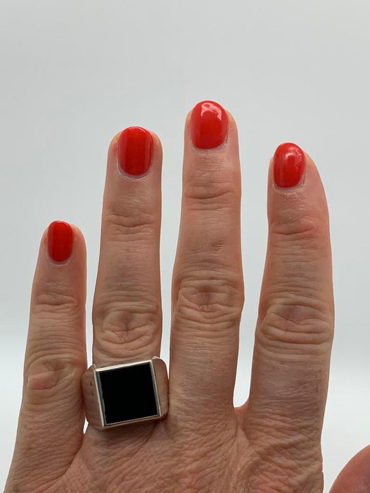 X450 Prachtige zilveren onyx ring maat 21, Sieraden, Tassen en Uiterlijk, Antieke sieraden, Ring, Zilver, Met edelsteen, Ophalen of Verzenden