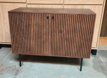 Showmodel 2 deurs kast japandi style UITVERKOOP van €449,- beschikbaar voor biedingen