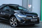Volkswagen Polo 1.0 TSI DSG 110PK HIGHLINE BUSINESS R | 3XR-, Auto's, Volkswagen, Stof, Gebruikt, Zwart, 1096 kg
