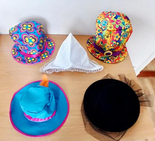Diverse feest carnavalshoeden 5 stuks alles in 1 koop, Kleding | Dames, Hoeden en Petten, Nieuw, One size fits all, Ophalen of Verzenden