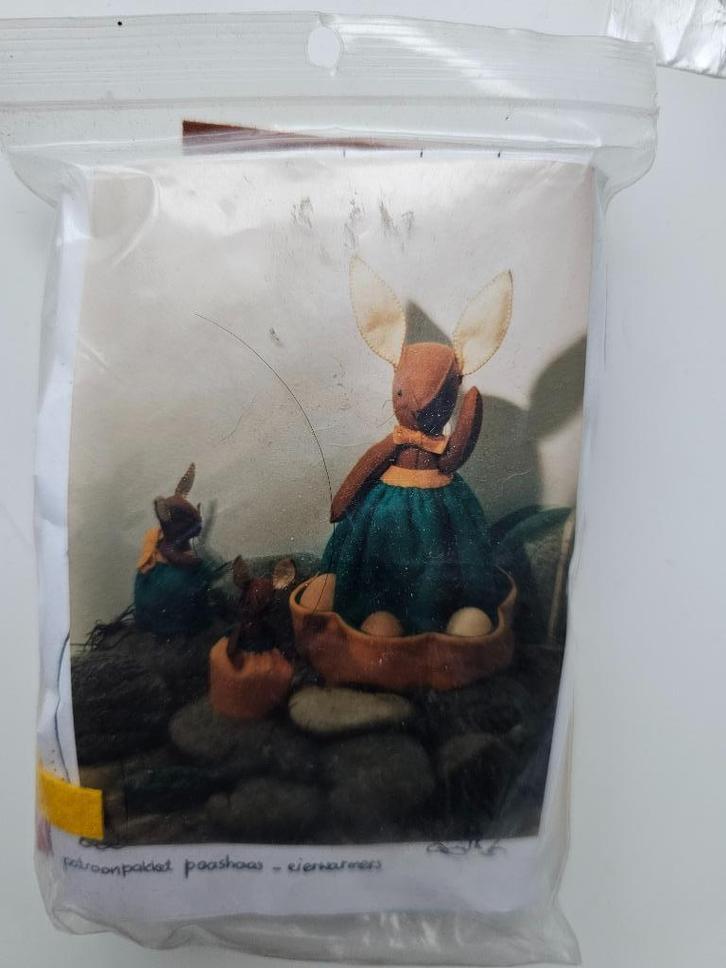 Viltpakket Eierwarmers (atelier Amaranth), Hobby en Vrije tijd, Knutselen, Nieuw, Ophalen of Verzenden