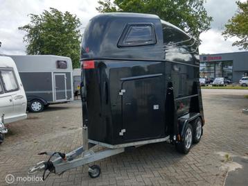 Zeer mooie polyester Anssems Ganador met aluminium vloer. beschikbaar voor biedingen