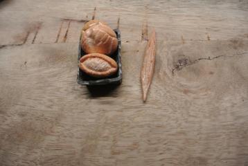 Poppenhuis Broden Nieuw/ nr 581 beschikbaar voor biedingen