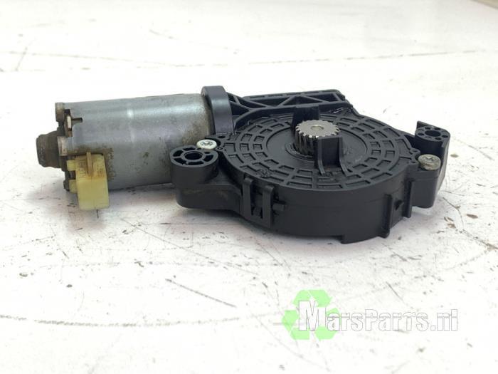 Schuifdak Motor van een Mercedes CLA, Auto-onderdelen, Carrosserie en Plaatwerk, Mercedes-Benz, Gebruikt, 3 maanden garantie, Ophalen of Verzenden