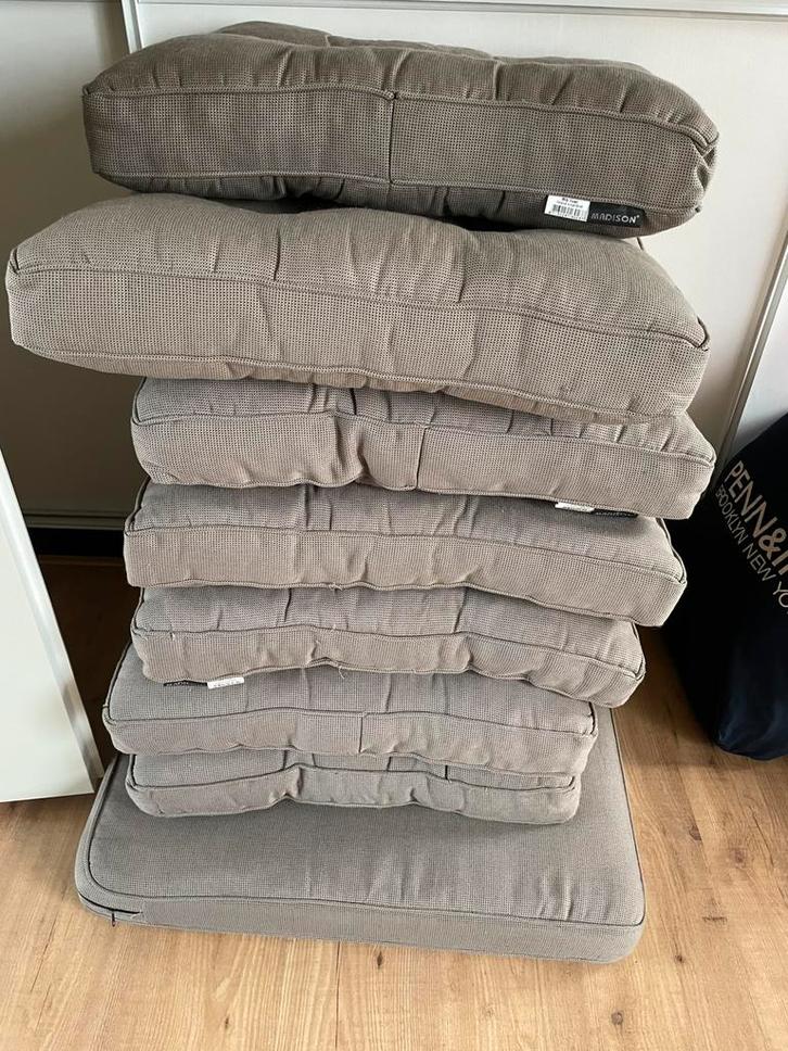 3 zit- en 5 rug- en/of zijleuning kussens en 1 groot kussen, Tuin en Terras, Tuinmeubel-accessoires, Zo goed als nieuw, Ophalen