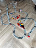 Duplo treinsets met 2 elektrische treinen en toebehoren, Kinderen en Baby's, Speelgoed | Duplo en Lego, Ophalen, Zo goed als nieuw
