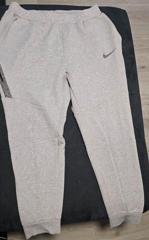 NIKE TECH FLEECE SPECIAL EDITION BROEK MAAT XXL, Kleding | Heren, Sportkleding, Zo goed als nieuw, Overige maten, Ophalen of Verzenden