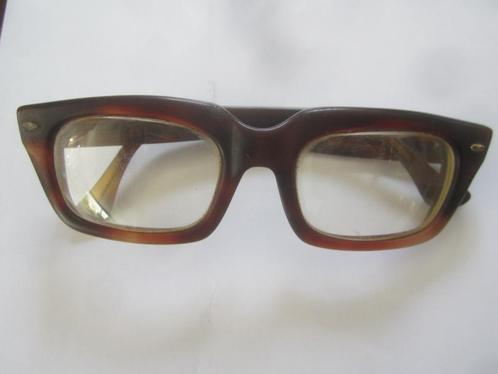 4 oude vintage/antieke brillen van alles wat, Antiek en Kunst, Curiosa en Brocante, Ophalen of Verzenden