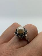 Z184 Prachtige zilveren ring parel blauwe saffier maat 17,75, Sieraden, Tassen en Uiterlijk, Antieke sieraden, Ophalen of Verzenden