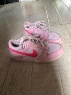 Nike dunk low triple pink maat 31, Meisje, Ophalen of Verzenden, Zo goed als nieuw