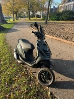 Piaggio Zip 70cc 2t, Fietsen en Brommers, Scooters | Piaggio, Ophalen, Tweetakt, Maximaal 45 km/u, Zo goed als nieuw