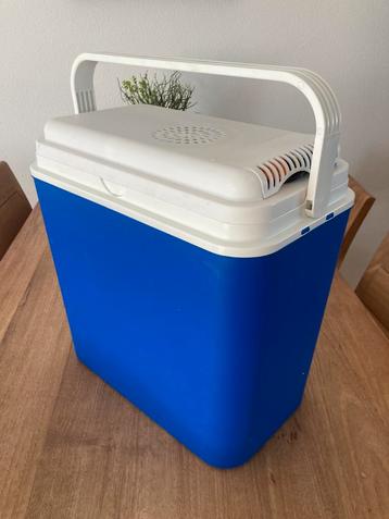 Elektrische Koelbox 12v. beschikbaar voor biedingen