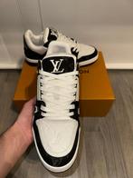 Louis Vuitton LV Trainers, Ophalen of Verzenden, Zo goed als nieuw, Zwart