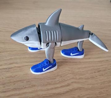 3D-geprinte Tralalero Tralala – viral meme haai  beschikbaar voor biedingen