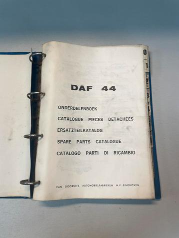 DAF 44 onderdelenboek beschikbaar voor biedingen