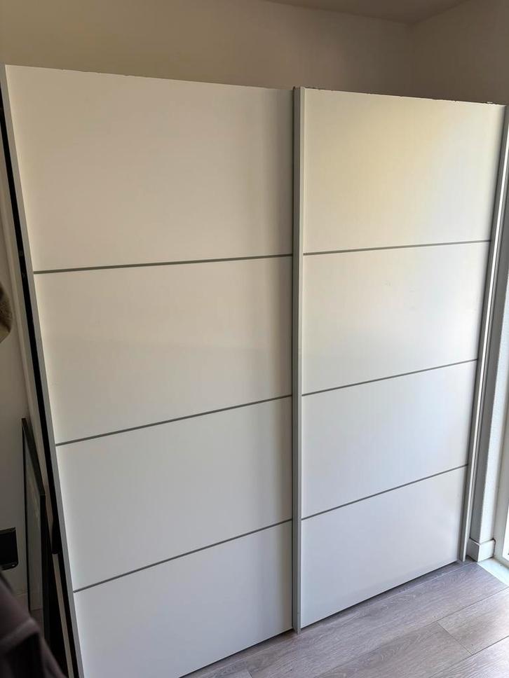 Grote kast met schuifdeuren, Huis en Inrichting, Kasten | Kledingkasten, Gebruikt, 200 cm of meer, 150 tot 200 cm, 50 tot 75 cm