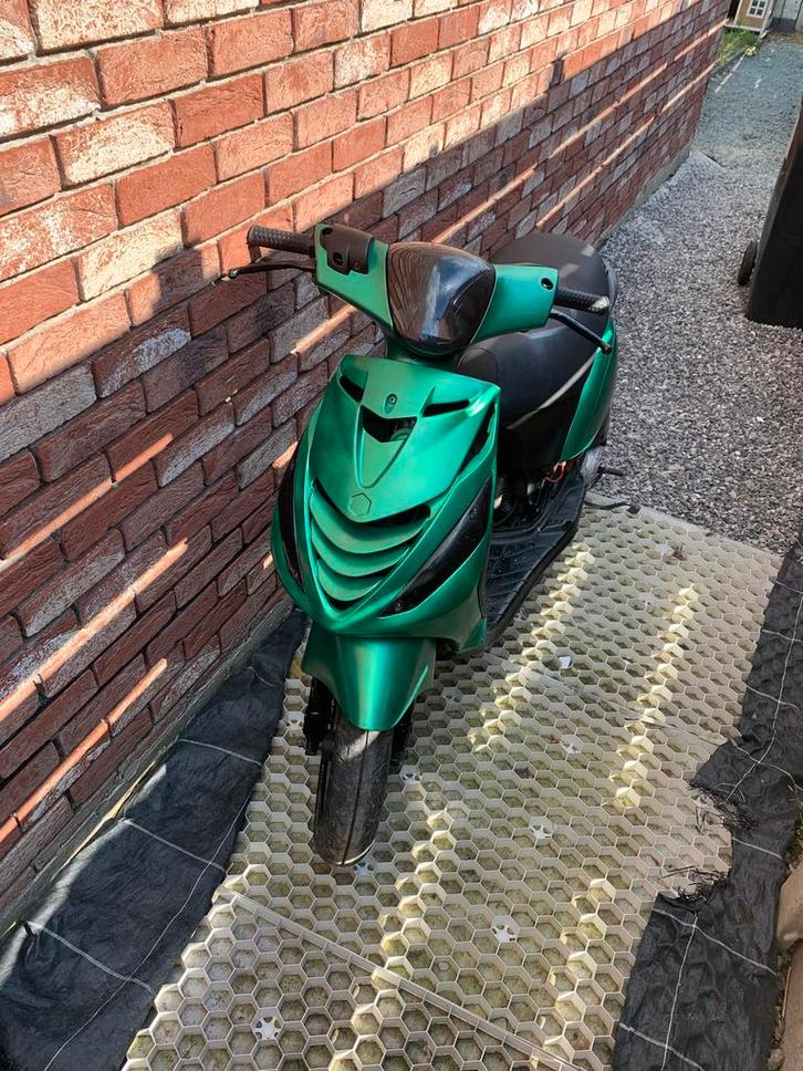 Piaggio 4 Takt Scooter - Bouwjaar 2011, Fietsen en Brommers, Snorfietsen en Snorscooters, Gebruikt, Piaggio, Benzine, Ophalen