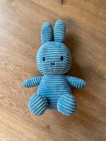 Nijntje knuffel blauw beschikbaar voor biedingen