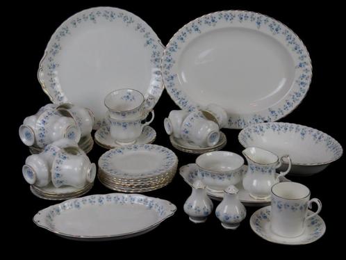Royal Albert MEMORY LANE servies, Huis en Inrichting, Keuken | Servies, Zo goed als nieuw, Overige typen, Overige stijlen, Porselein