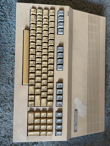 Commodore 128 met 1541 Disk Drive en Joysticks beschikbaar voor biedingen
