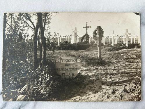 Wo1: fotokaart soldaten friedhof begraafplaats lazarette 13, Verzamelen, Militaria | Algemeen, Landmacht, Foto of Poster, Nederland