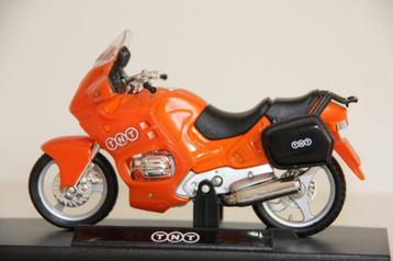 Motor modelmotor van TNT Post beschikbaar voor biedingen