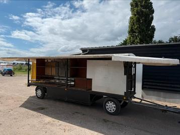 Verkoopwagen / marktwagen beschikbaar voor biedingen
