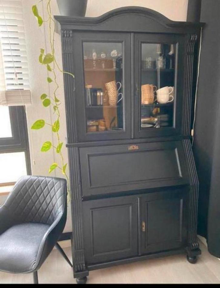 zwarte buffetkast met secretaire + ingebouwde lamp, Huis en Inrichting, Kasten | Buffetkasten, Zo goed als nieuw, 200 cm of meer