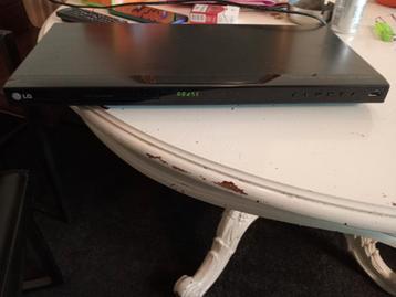 Lg dvd speler met afstandbediening en usb zie foto,s beschikbaar voor biedingen