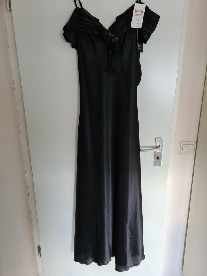 Nieuw galajurk zwart nog nooit gedragen, Kleding | Dames, Gelegenheidskleding, Nieuw, Galajurk, Maat 38/40 (M), Zwart, Ophalen of Verzenden