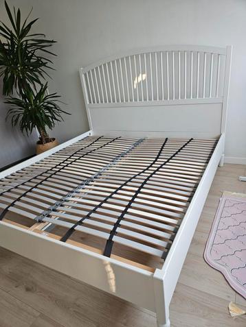 Ikea bed 180x200